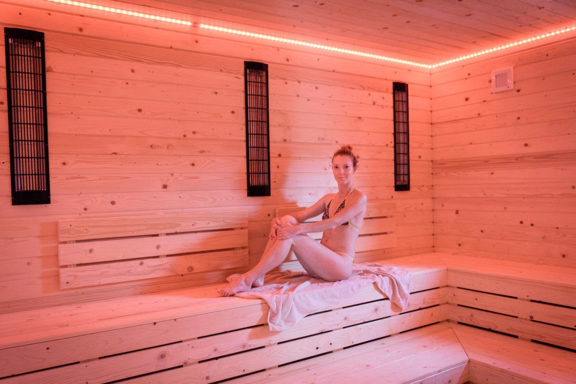 Wellness Resort Szecseny Jögödfürdő Oda fotoğraf